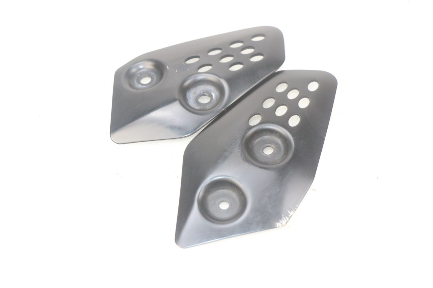 photo de TRITTSTUFENVERBINDUNG YAMAHA MT-07 MT07 ABS 700 (2014 - 2017) - Zoom auf Gebrauchszustand