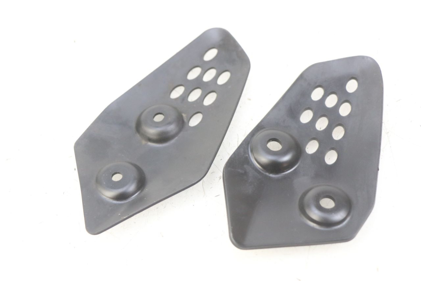 photo de TRITTSTUFENVERBINDUNG YAMAHA MT-07 MT07 700 (2018 - 2020) - Detailansicht des Bauteils