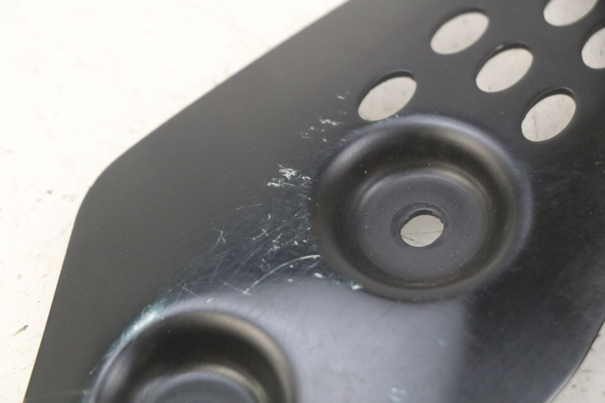 photo de TRITTSTUFENVERBINDUNG YAMAHA MT-07 MT07 700 (2018 - 2020) - Technische Nahaufnahme