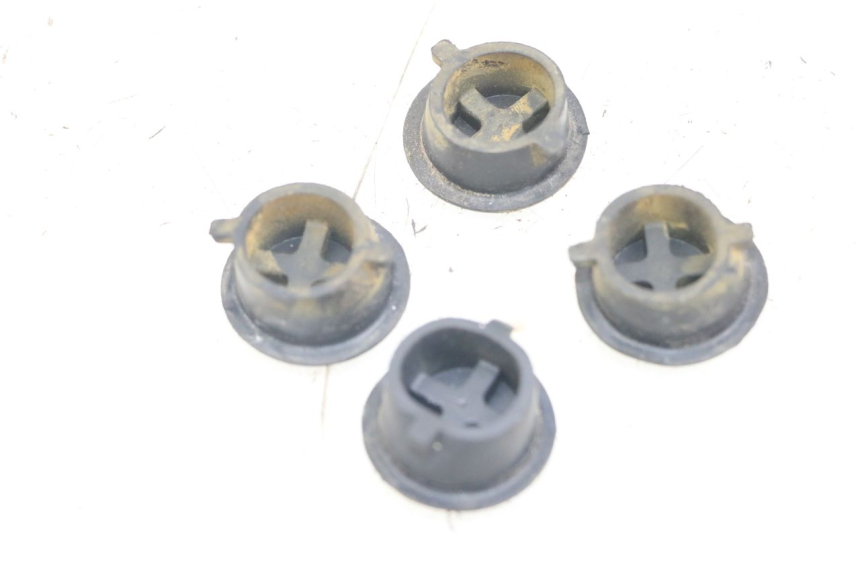 photo de TRITTSTUFENVERBINDUNG SYM ORBIT III 3 4T 50 (2018 - 2021) - Detailansicht des Bauteils