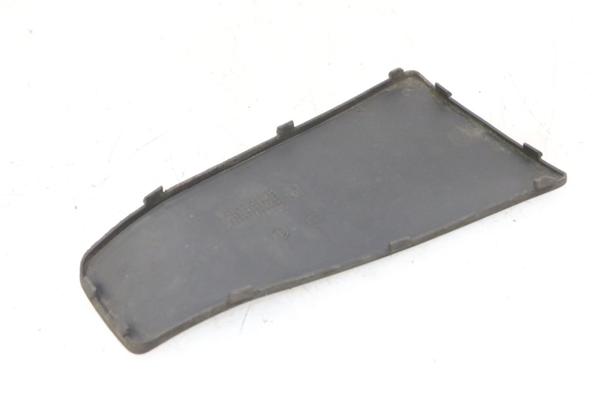 photo de TRITTBRETT VERKLEIDUNG MITTE PIAGGIO VESPA LX 150 (2005 - 2013) - Detailansicht des Bauteils