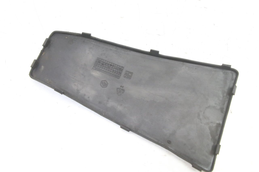 photo de TRITTSTUFENVERBINDUNG PIAGGIO VESPA S 2T 50 (2007 - 2014) - Gesamtansicht des Produkts