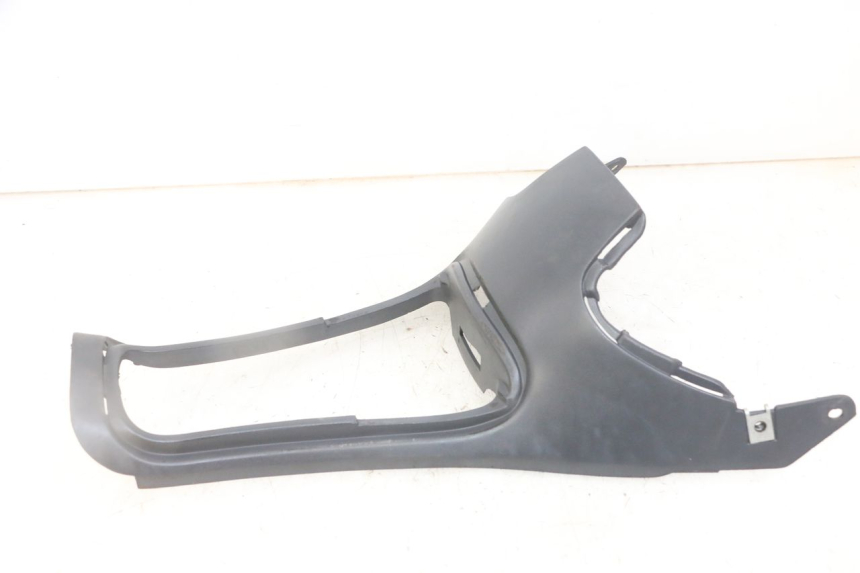 photo de TRITTBRETT VERKLEIDUNG MITTE APRILIA RALLY AC 50 (1995 - 2004) - Hauptansicht