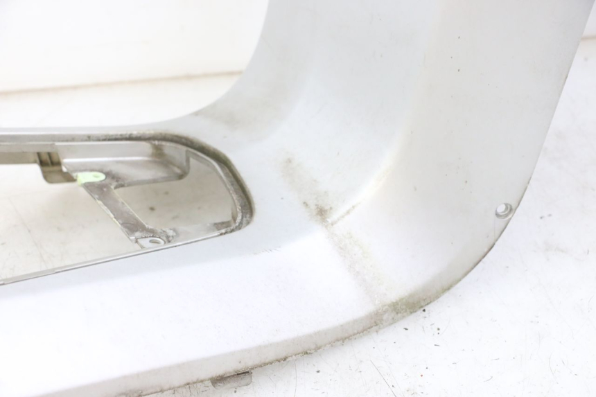 photo de TRITTBRETT VERKLEIDUNG MITTE PEUGEOT SATELIS 250 (2006 - 2012) - Kennzeichnungen und Originalreferenzen