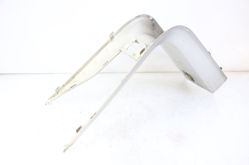 photo de TRITTBRETT VERKLEIDUNG MITTE PEUGEOT SATELIS 125 (2006 - 2009) - Zoom auf Komponenten