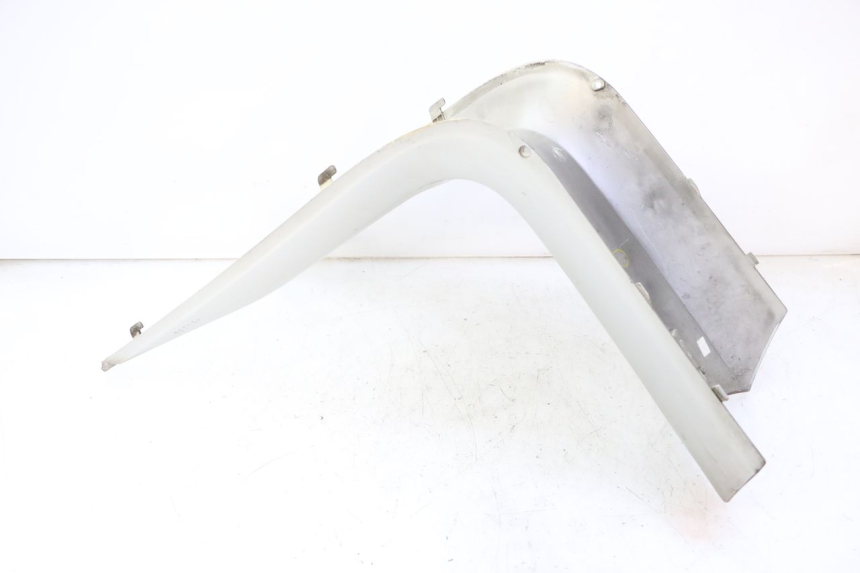 photo de TRITTBRETT VERKLEIDUNG MITTE PEUGEOT SATELIS 125 (2006 - 2009) - Hochauflösende Nahaufnahme