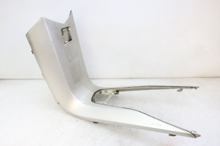 photo de TRITTBRETT VERKLEIDUNG MITTE PEUGEOT SATELIS 125 (2006 - 2009) - Alternative Perspektive