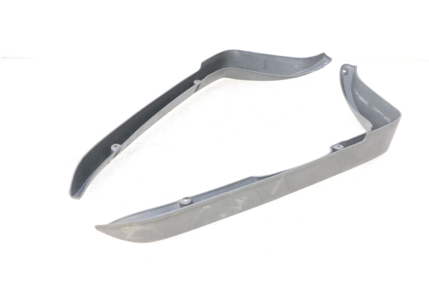 photo de TRITTBRETT VERKLEIDUNG MITTE HONDA ST PAN EUROPEAN 1100 (1990 - 2002) - Zoom auf Gebrauchszustand