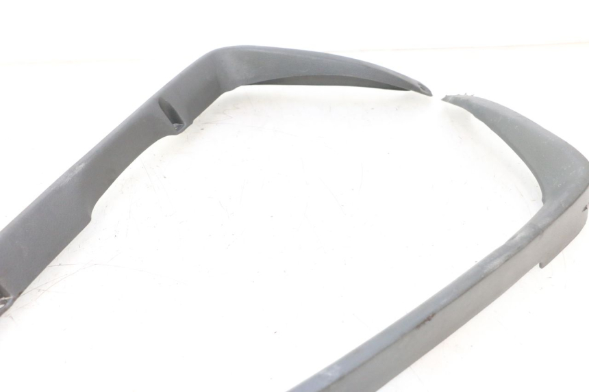 photo de TRITTBRETT VERKLEIDUNG MITTE HONDA ST PAN EUROPEAN 1100 (1990 - 2002) - Oberflächenzustand und Material