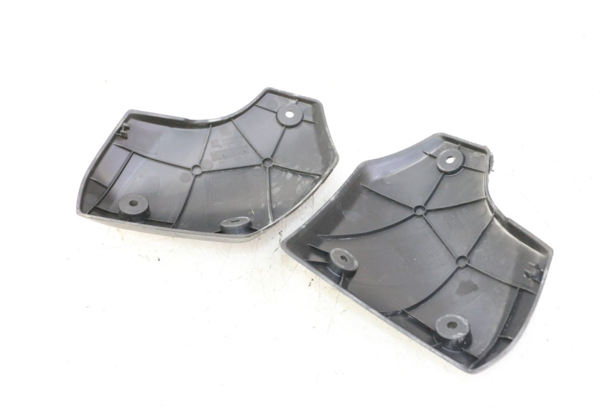 photo de TRITTBRETT VERKLEIDUNG MITTE PEUGEOT STREETZONE I NAKED 2T 50 (2018 - 2020) - Gesamtansicht des Produkts