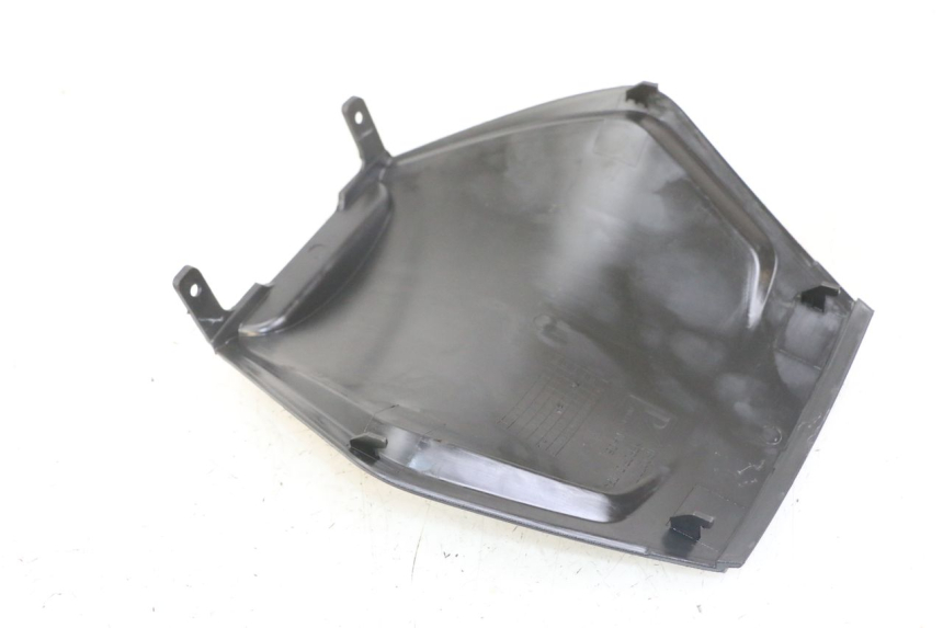 photo de FUSSRAUMVERBINDUNG APRILIA SXR 50 (2021 - 2023) - Detailansicht des Bauteils