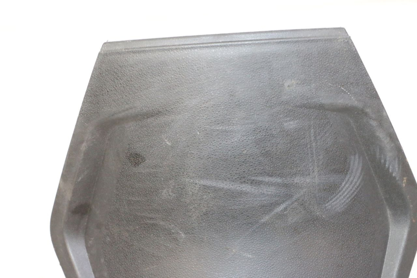 photo de FUSSRAUMVERBINDUNG APRILIA SXR 50 (2021 - 2023) - Detailansicht des Bauteils