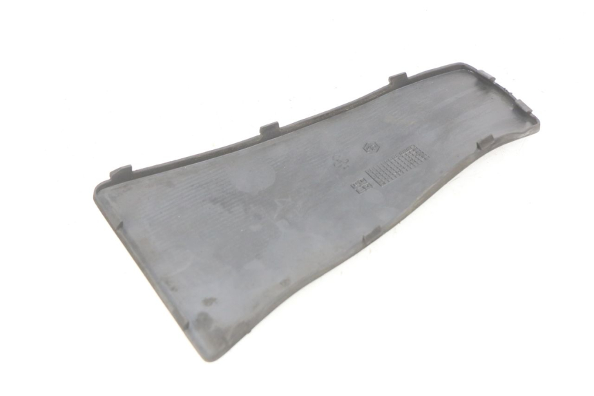 photo de TRITTSTUFENVERBINDUNG PIAGGIO VESPA LX 2T 50 (2005 - 2013) - Detailansicht des Bauteils