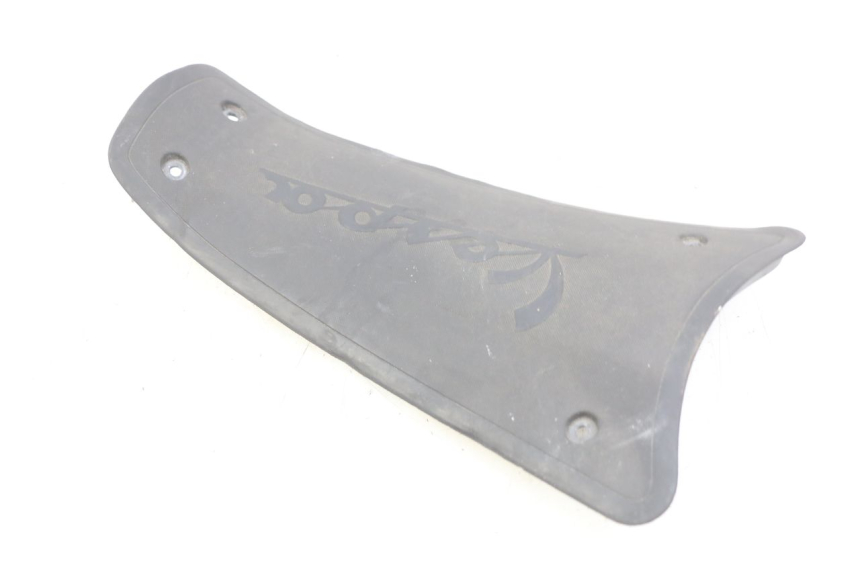 photo de TRITTSTUFENVERBINDUNG PIAGGIO VESPA PRIMAVERA 2T 50 (2013 - 2018) - Zoom auf Gebrauchszustand