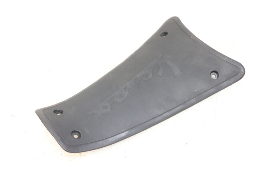 photo de TRITTBRETT VERKLEIDUNG MITTE PIAGGIO VESPA PRIMAVERA 4T 50 (2021 - 2024) - Zoom auf Gebrauchszustand