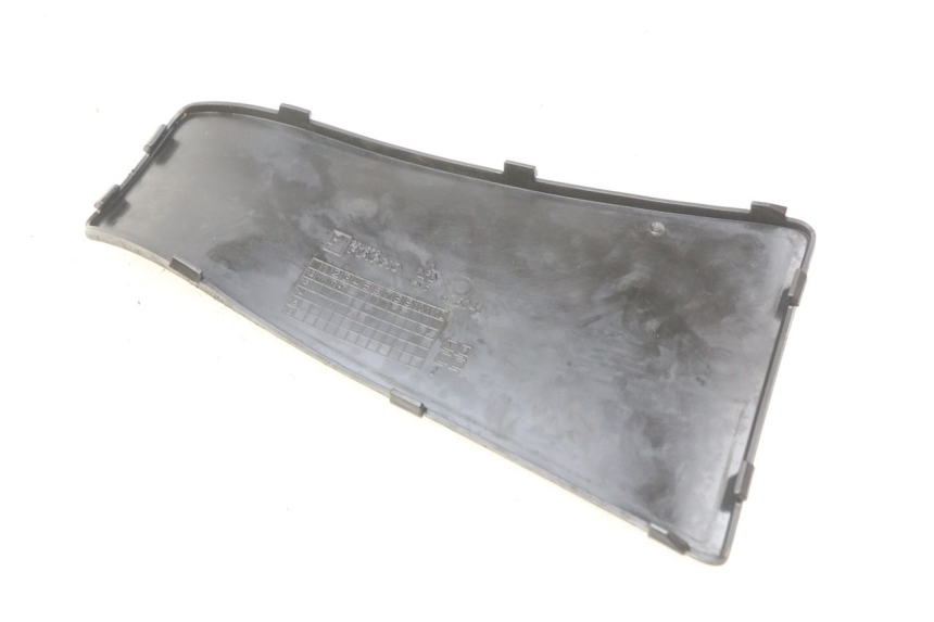 photo de TRITTSTUFENVERBINDUNG PIAGGIO VESPA S 2T 50 (2007 - 2014) - Detailansicht des Bauteils