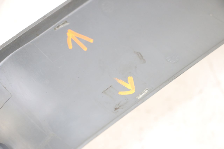 photo de TRITTBRETT VERKLEIDUNG MITTE HONDA WALLAROO DX 50 (1993 - 1996) - Alternative Perspektive