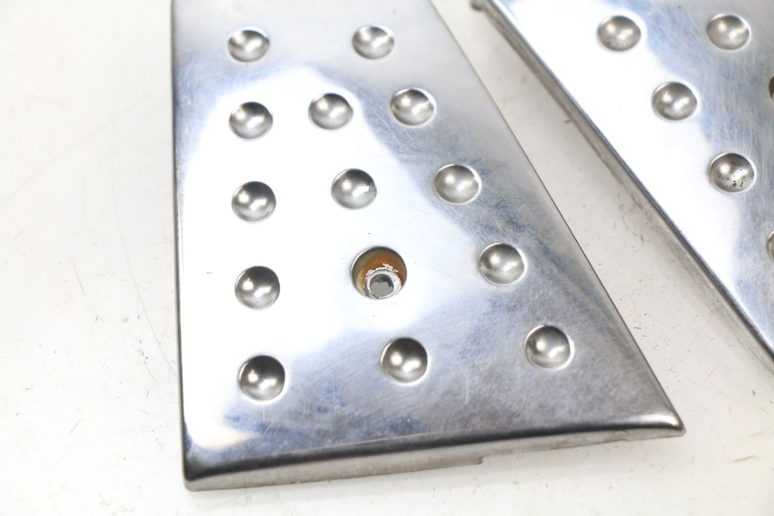 photo de FUSSRAUMVERBINDUNG PIAGGIO X8 125 (2004 - 2007) - Zoom auf Gebrauchszustand