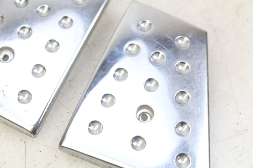 photo de FUSSRAUMVERBINDUNG PIAGGIO X8 125 (2004 - 2007) - Alternative Perspektive