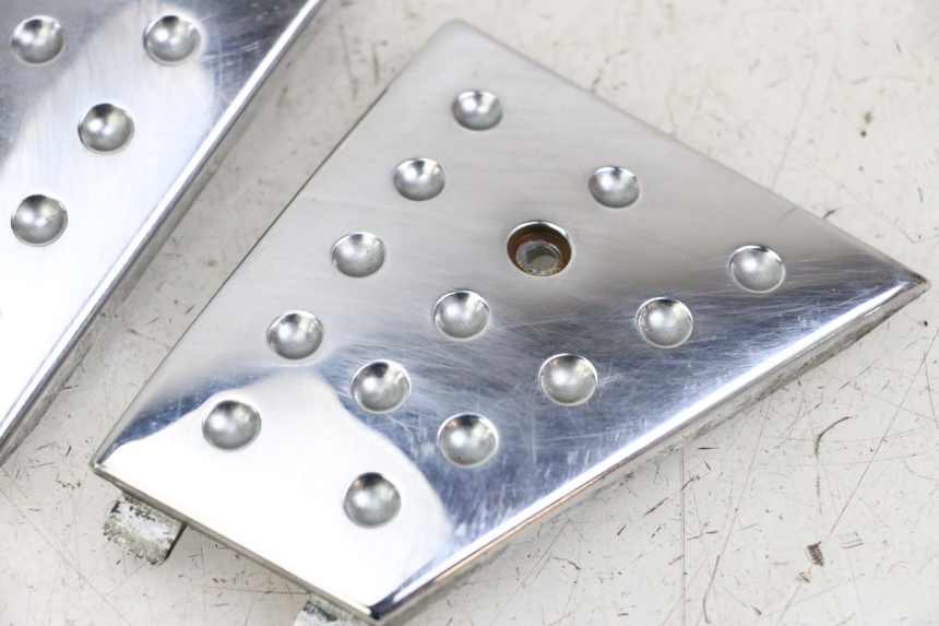 photo de FUSSRAUMVERBINDUNG PIAGGIO X8 125 (2004 - 2007) - Alternative Perspektive