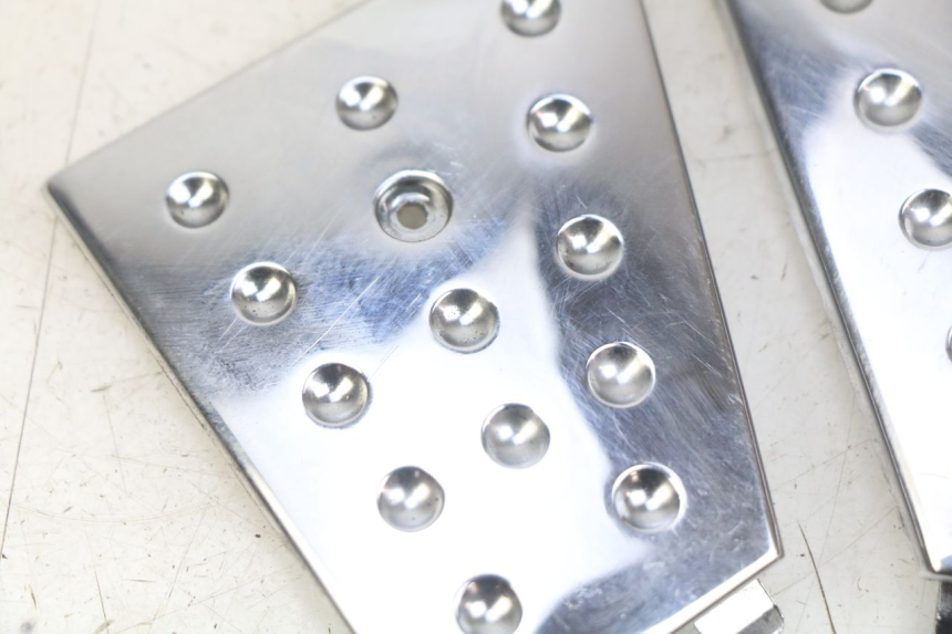 photo de TRITTSTUFENVERBINDUNG PIAGGIO XEVO - X EVO 125 (2007 - 2017) - Alternative Perspektive