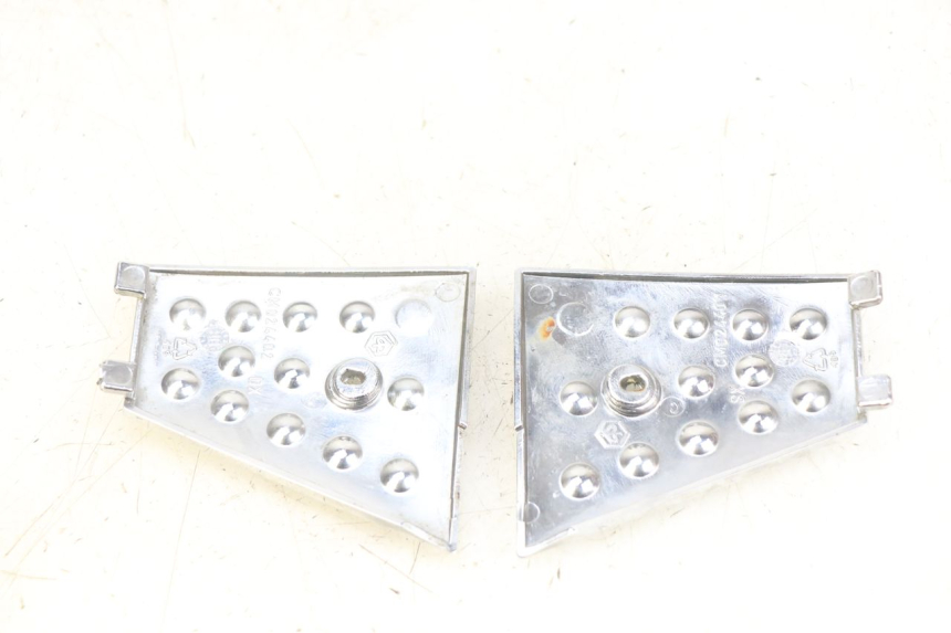 photo de TRITTSTUFENVERBINDUNG PIAGGIO XEVO - X EVO 125 (2007 - 2017) - Detailansicht des Bauteils