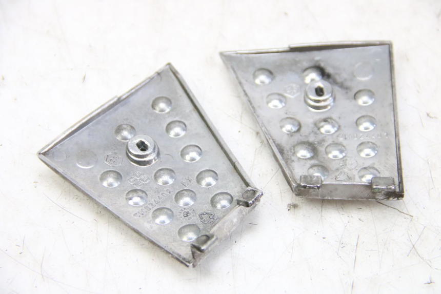 photo de TRITTSTUFENVERBINDUNG PIAGGIO XEVO - X EVO 125 (2007 - 2017) - Detailansicht des Bauteils