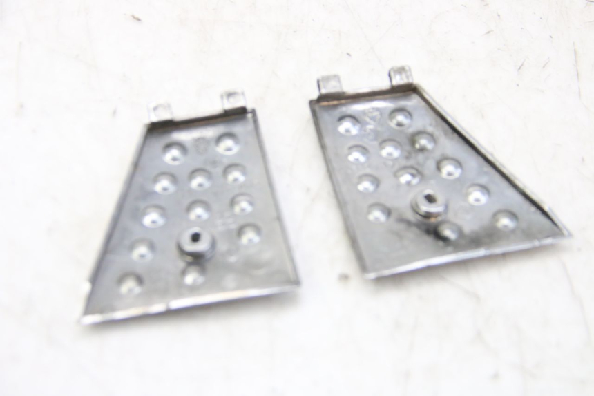 photo de TRITTSTUFENVERBINDUNG PIAGGIO XEVO - X EVO 125 (2007 - 2017) - Zoom auf Gebrauchszustand