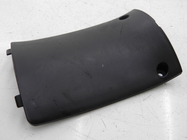 photo de TRITTBRETT VERKLEIDUNG MITTE YAMASAKI YM50QT-N3 RETRO 50 (2012 - 2014) - Hauptansicht