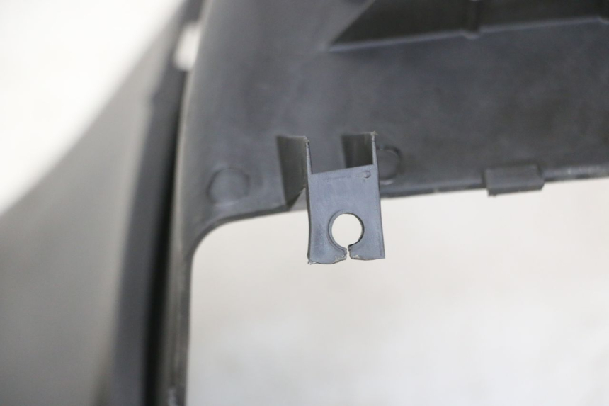 photo de TRITTBRETT VERKLEIDUNG MITTE YAMAHA YP MAJESTY 125 (2007 - 2010) - Gesamtansicht des Produkts