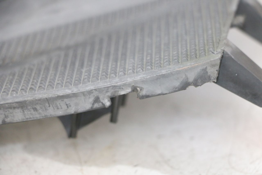 photo de TRITTBRETT VERKLEIDUNG MITTE YAMAHA YP MAJESTY 125 (2007 - 2010) - Geprüftes Gebrauchtteil