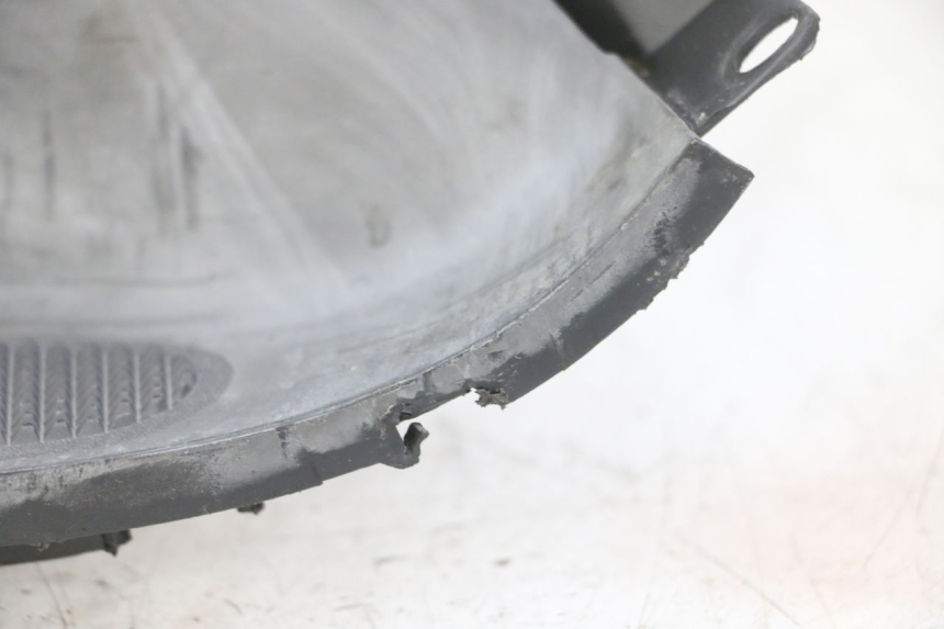 photo de TRITTBRETT VERKLEIDUNG MITTE YAMAHA YP MAJESTY 125 (2007 - 2010) - Kennzeichnungen und Originalreferenzen