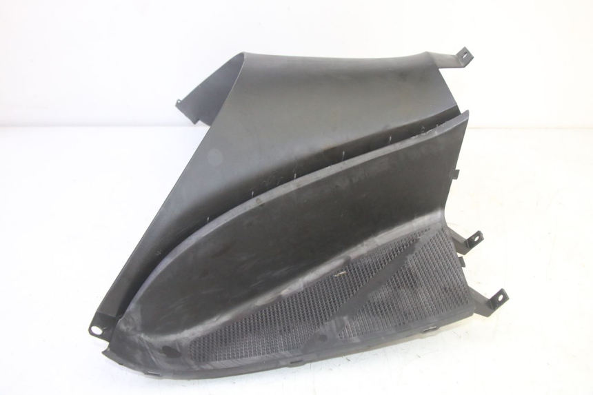 photo de TRITTBRETT VERKLEIDUNG MITTE YAMAHA YP MAJESTY 125 (2002 - 2006) - Detailansicht des Bauteils