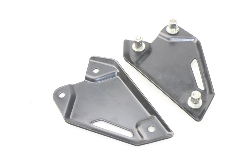 photo de TRITTBRETT VERKLEIDUNG MITTE KAWASAKI Z Z900 900 (2017 - 2019) - Detailansicht des Bauteils