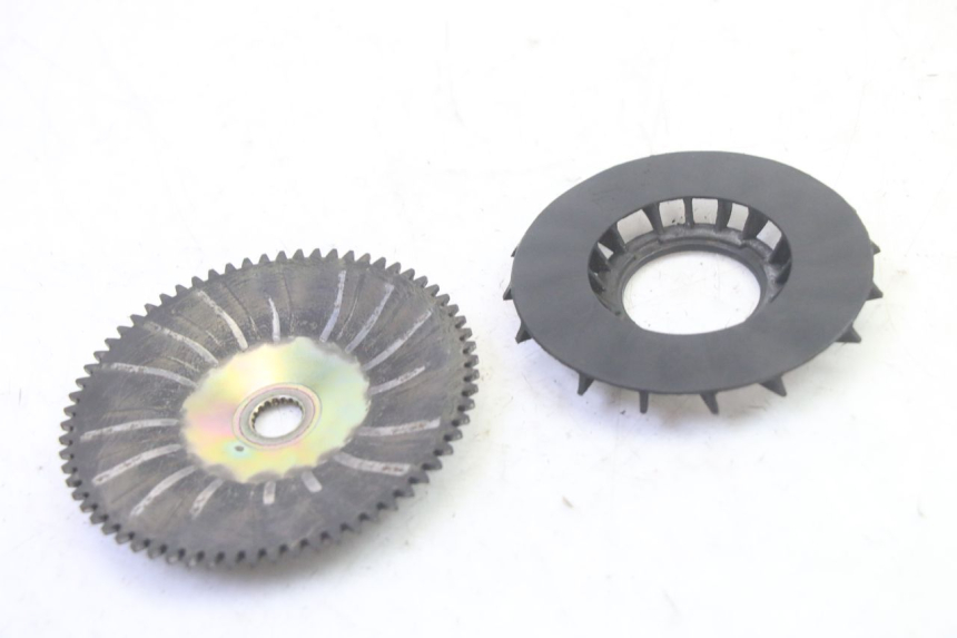 photo de RIEMENSCHEIBE PIAGGIO FLY 4T 50 (2013 - 2017) - Detailansicht des Bauteils