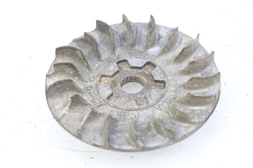 photo de RIEMENSCHEIBE YAMAHA JOG R LC 50 (2004 - 2014) - Detailansicht des Bauteils