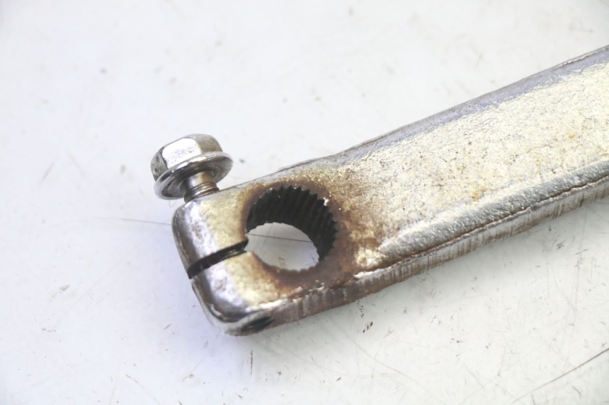 photo de KICKSTARTER KYMCO GRAND DINK 125 (2002 - 2007) - Detailansicht des Bauteils