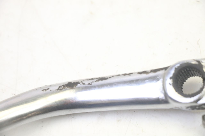 photo de KICKSTARTER DAELIM HISTORY 125 (2001 - 2002) - Details der Befestigungspunkte