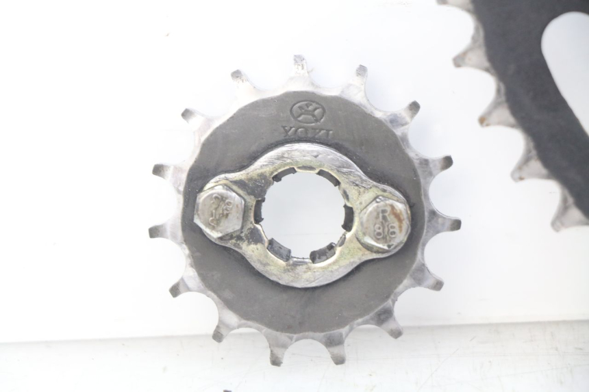 photo de KETTENKIT XTRM FACTORY DIRTBIKE BSE 150 - Zoom auf Komponenten