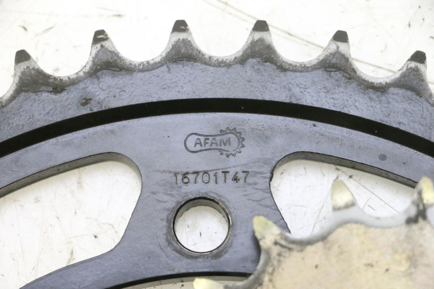 photo de KETTENKIT KAWASAKI GPX F ZX750F 750 (1986 - 1990) - Zoom auf Gebrauchszustand