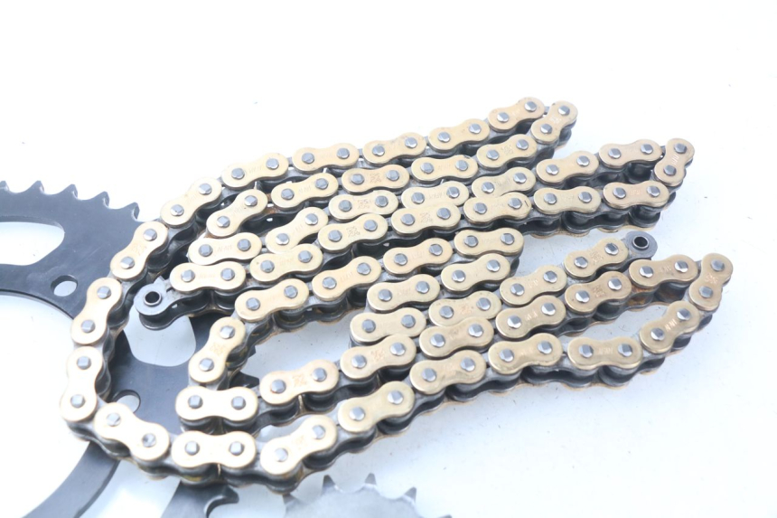 photo de KETTENKIT SUZUKI GSX-R GSXR 750 (2011 - 2016) - Zoom auf Gebrauchszustand