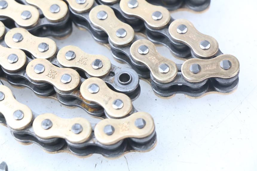 photo de KETTENKIT SUZUKI GSX-R GSXR 750 (2011 - 2016) - Technische Nahaufnahme