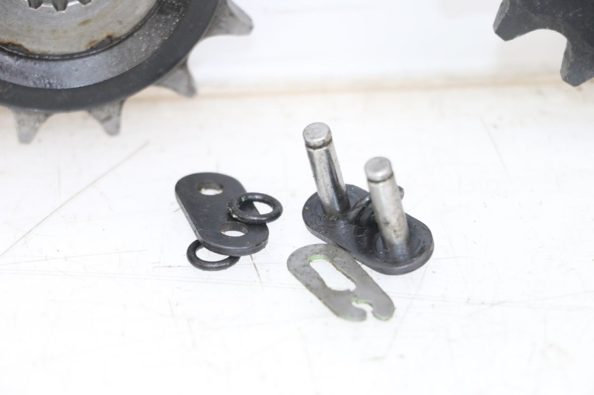 photo de KETTENKIT ROYAL ENFIELD SCRAM 411 (2022 - 2024) - Oberflächenzustand und Material