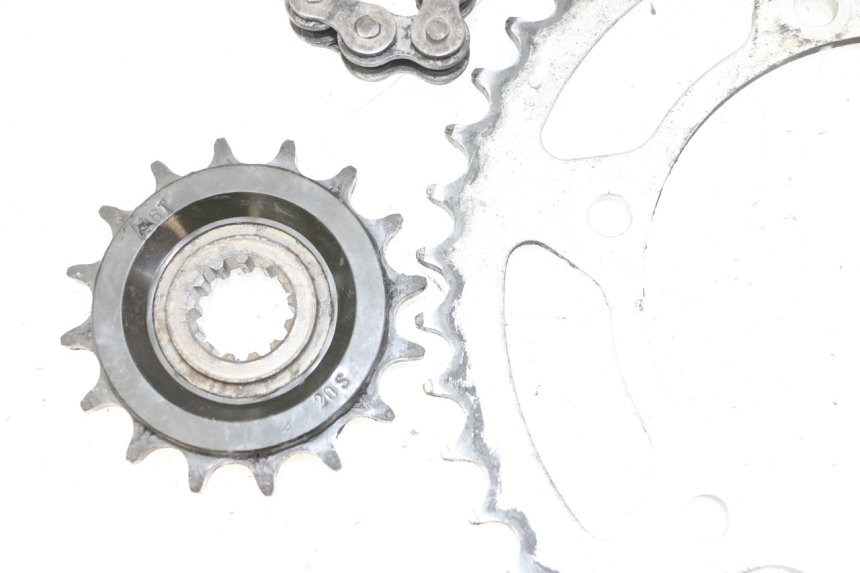 photo de KETTENKIT YAMAHA XJ6 ABS 600 (2008 - 2016) - Zoom auf Gebrauchszustand