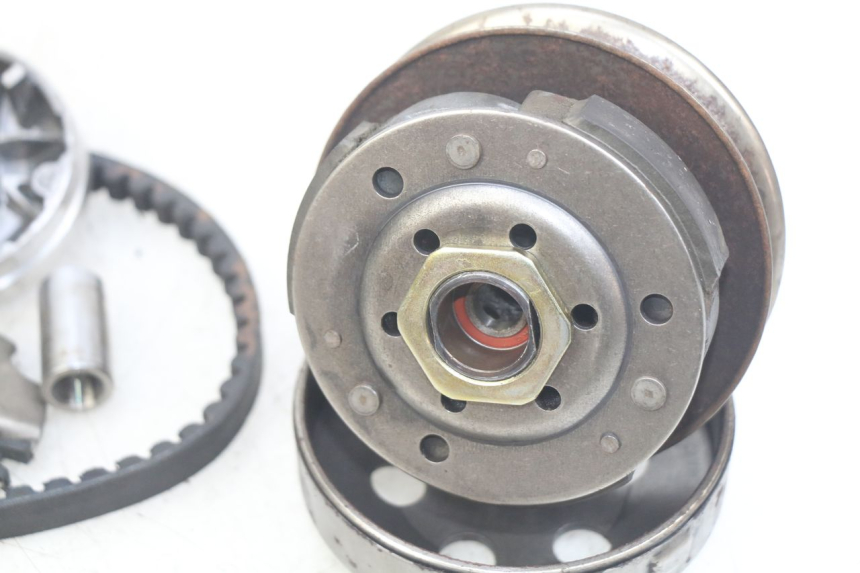 photo de KUPPLUNGS- UND VARIOMATIKSATZ KREIDLER FLORY CLASSIC 4T 50 (2013 - 2023) - Technische Nahaufnahme