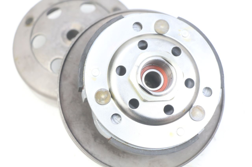 photo de KUPPLUNGS- UND VARIOMATIKSATZ PIAGGIO VESPA LX 2T 50 (2005 - 2013) - Weitere Ansicht des Artikels