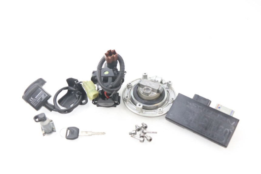 photo de SCHLOSSSATZ CDI HONDA CBR RR FIREBLADE 1000 (2006 - 2007) - Zoom auf Komponenten