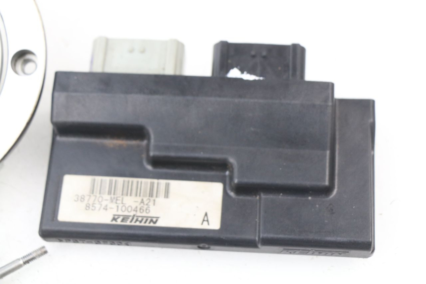 photo de SCHLOSSSATZ CDI HONDA CBR RR FIREBLADE 1000 (2006 - 2007) - Fokus auf die Struktur