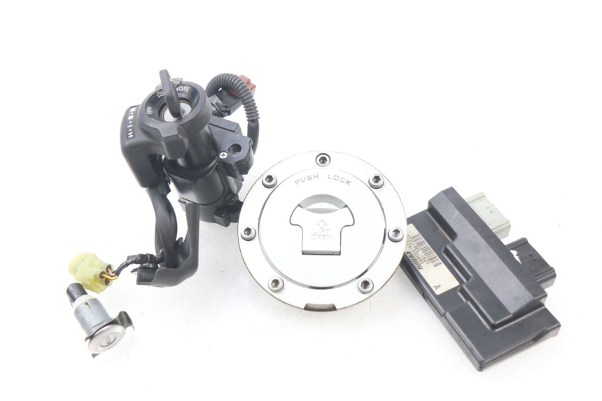 photo de SCHLOSSSATZ CDI HONDA CBR RR FIREBLADE 1000 (2006 - 2007) - Zoom auf Gebrauchszustand