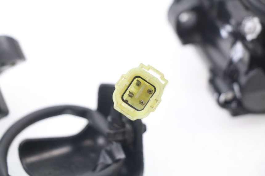 photo de SCHLOSSSATZ CDI HONDA CBR RR FIREBLADE 1000 (2006 - 2007) - Details der Befestigungspunkte